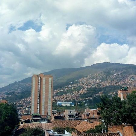 Habitacion Cerca Al Centro Medellin Exterior photo